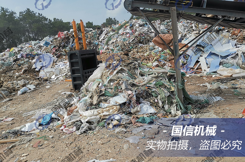 廣西(xī)南(nán)甯建築裝修垃圾分(fēn)揀現(xiàn)場(chǎng)