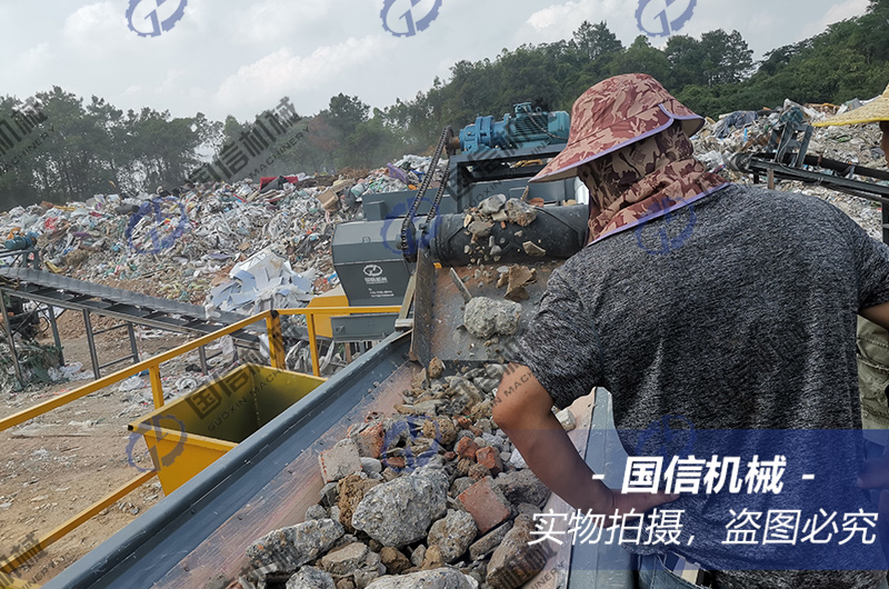 廣西(xī)南(nán)甯建築裝修垃圾分(fēn)揀現(xiàn)場(chǎng)