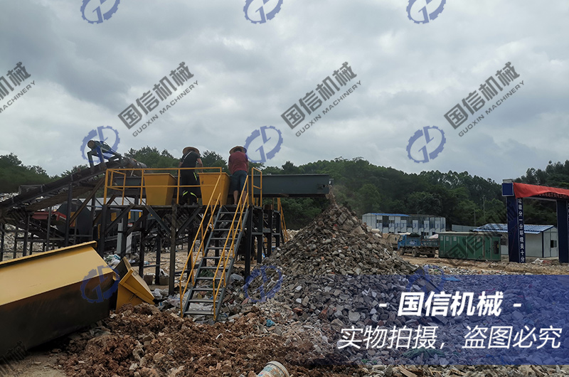 廣西(xī)南(nán)甯建築裝修垃圾分(fēn)揀現(xiàn)場(chǎng)